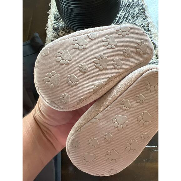 Muk Luks infant shoes pink with dogs size 3 - Picture 3 of 3